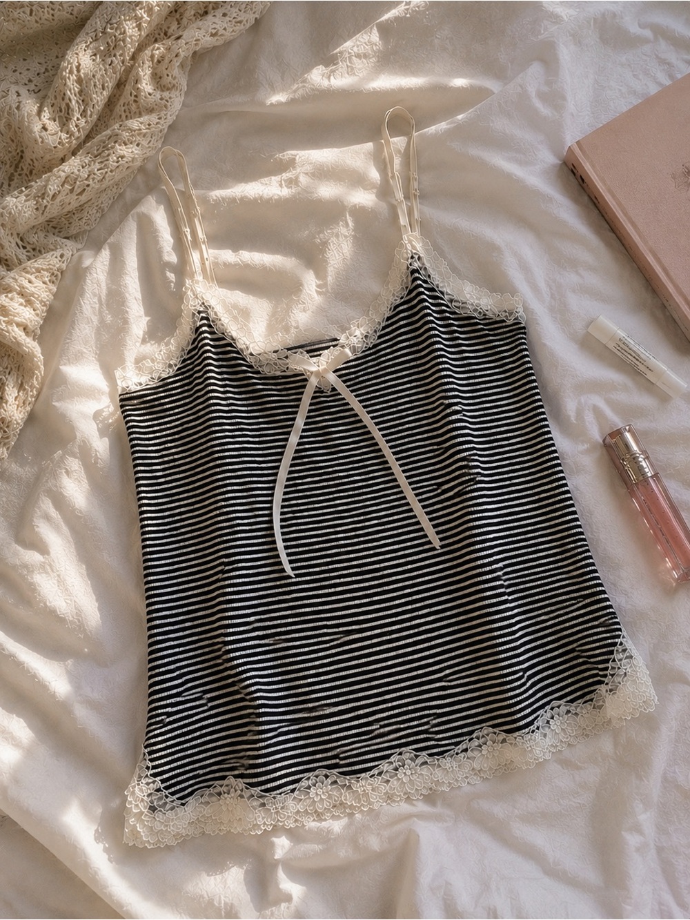 🤍🖤 JACOB Stripped Lace Cami ✨ Y2K ✨ Size M